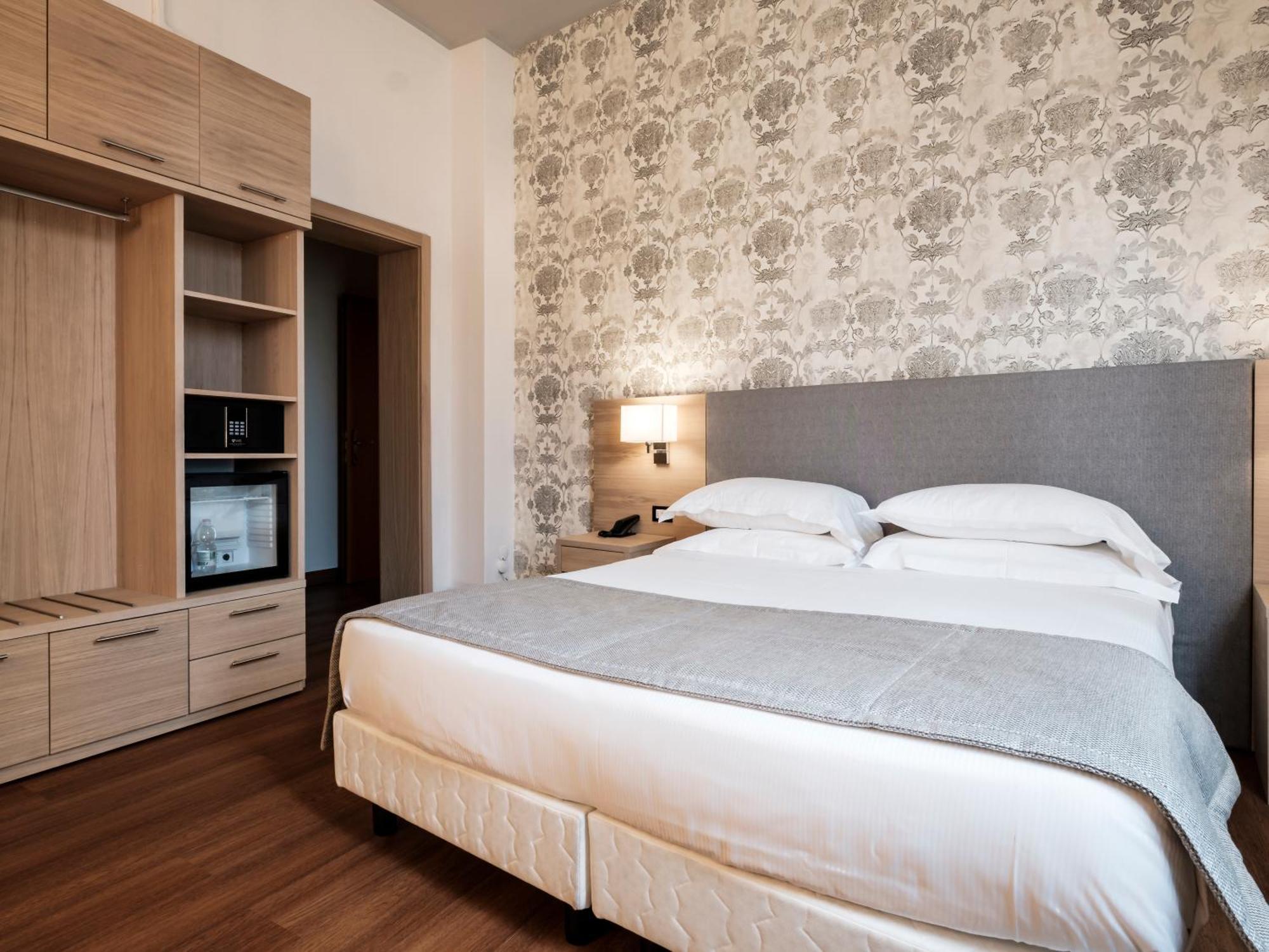 Hotel Accademia Болонья Екстер'єр фото